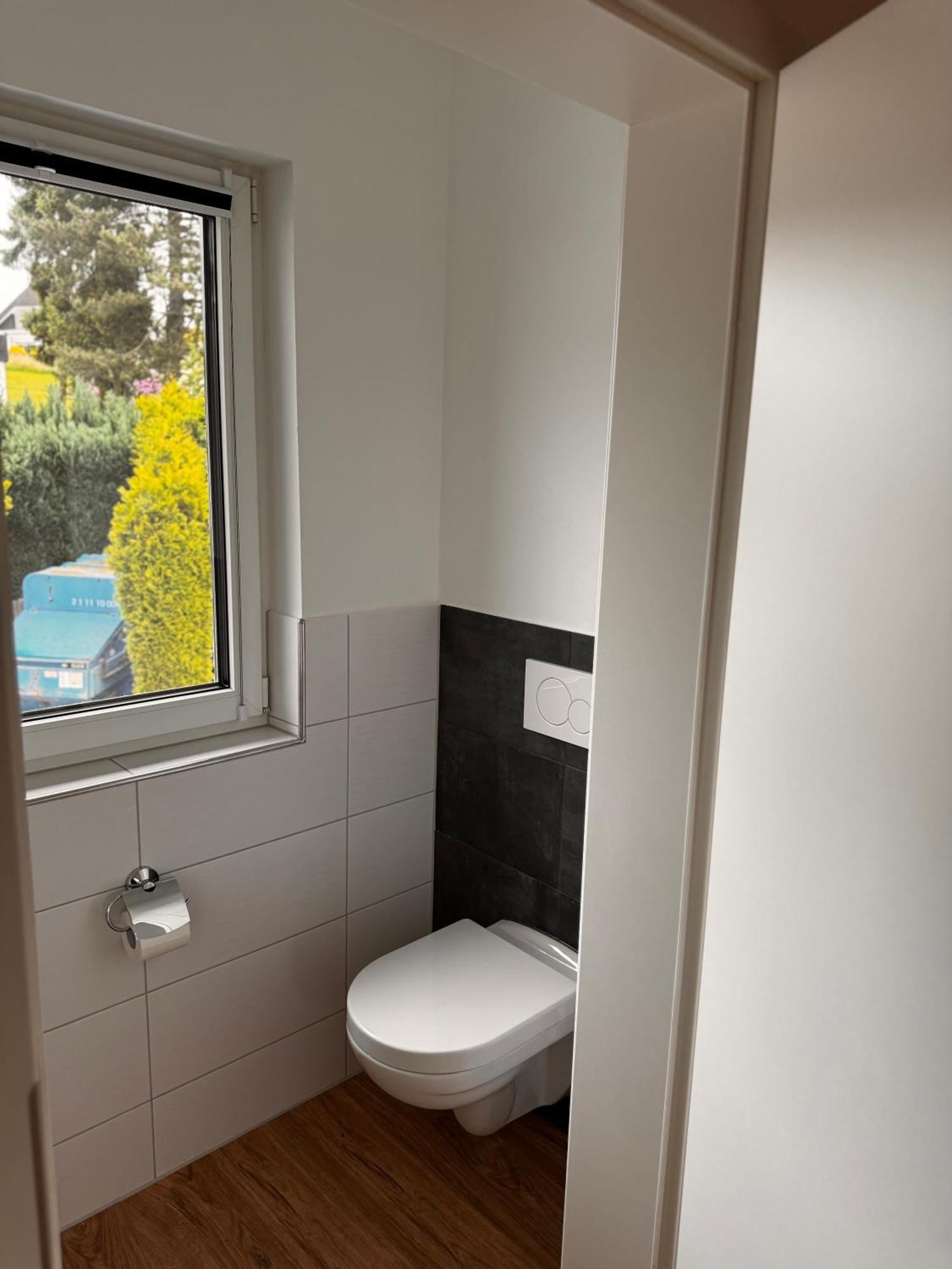 Traumhafter Ausblick, Modern Mit Komfort Und Stil Hardert Buitenkant foto