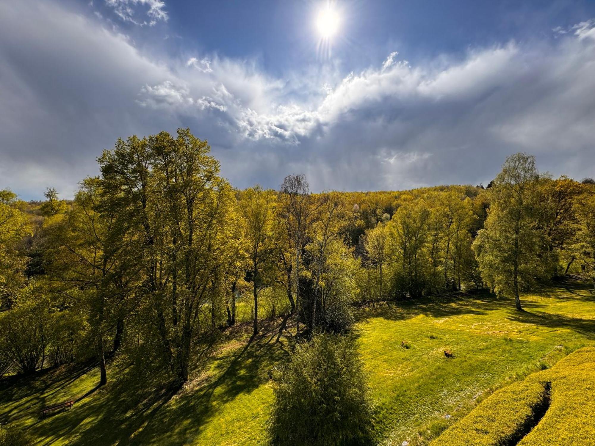 Traumhafter Ausblick, Modern Mit Komfort Und Stil Hardert Buitenkant foto
